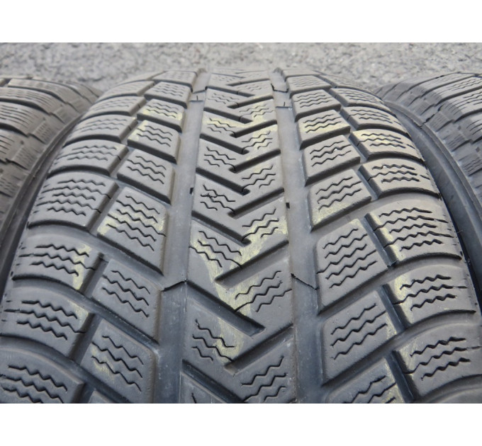 Michelin LatitudeAlpin 255/55 R18 105H зима 4 штуки шини бу ОП