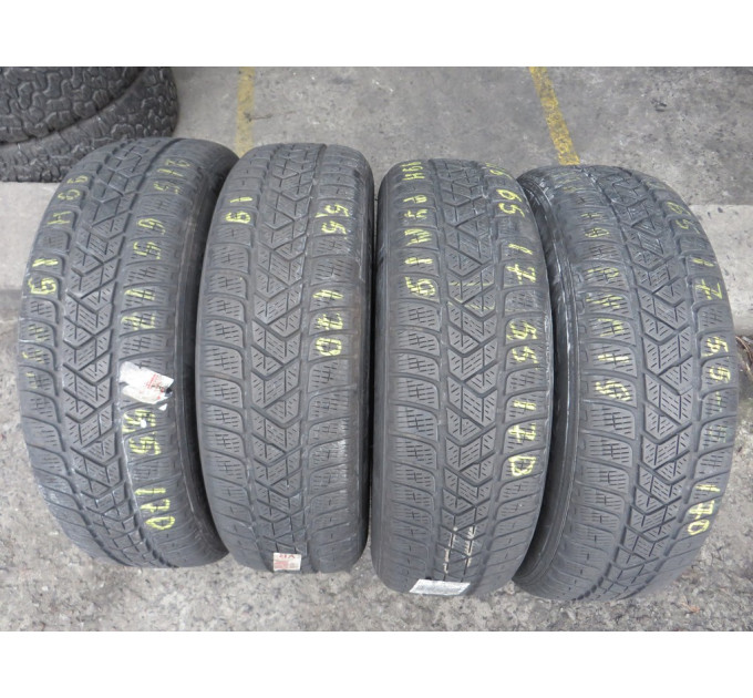 Pirelli ScorpionWinter 215/65 R17 99H зима 4 штуки шини б/у