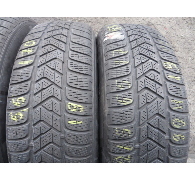 Pirelli ScorpionWinter 215/65 R17 99H зима 4 штуки шини б/у