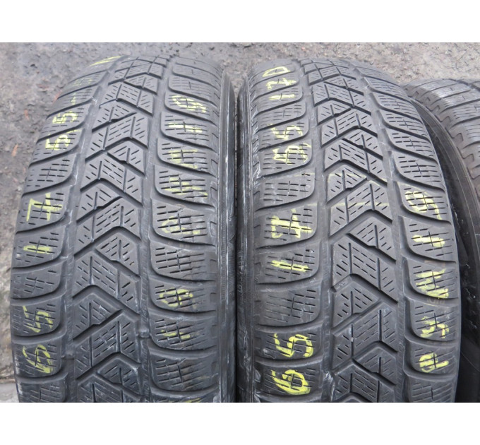 Pirelli ScorpionWinter 215/65 R17 99H зима 4 штуки шини б/у