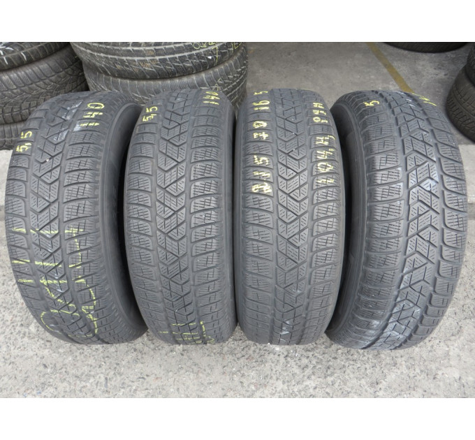 Pirelli ScorpionWinter 215/70 R16 104H зима 4 штуки шини бу