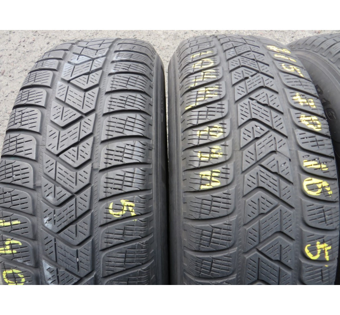 Pirelli ScorpionWinter 215/70 R16 104H зима 4 штуки шини бу