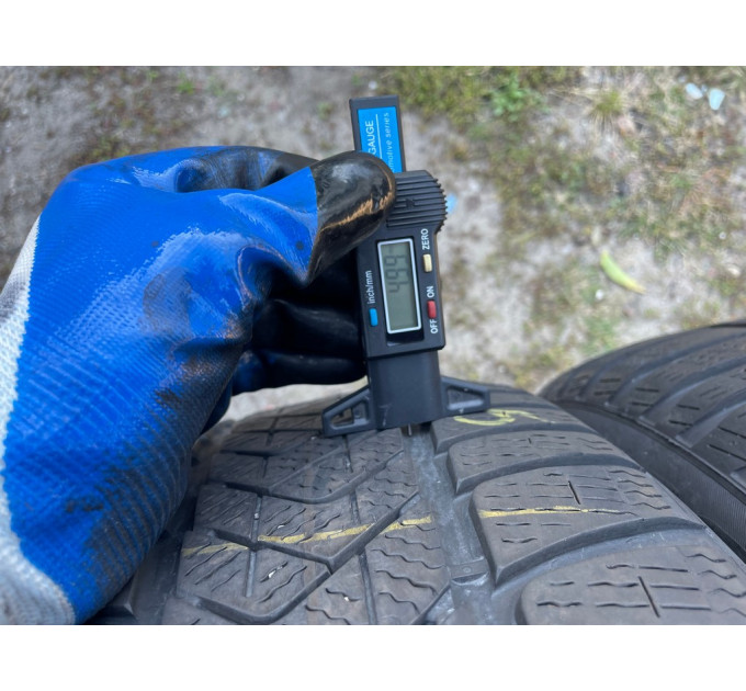 L Pirelli Sottozero 3 225/55r18 102V шини бу зима 2 штуки