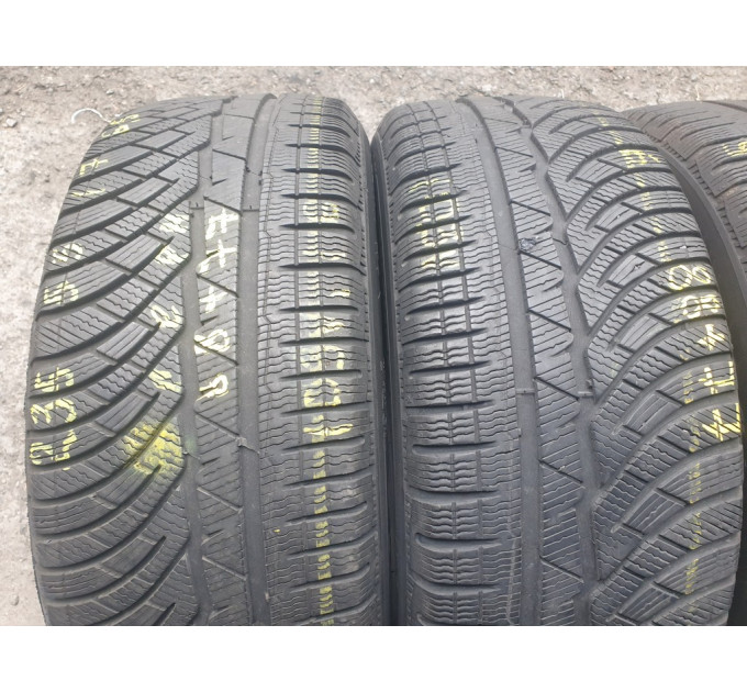 Michelin PilotAlpinPa4 235/55 R17 103H зима 4 штуки шини б/в ОП