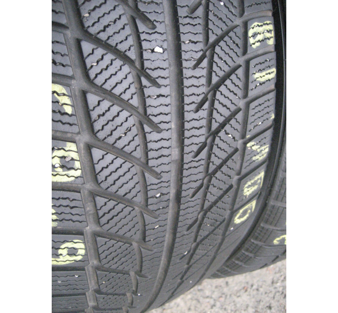 Goodride SW608 235/45 R19 99V зима 2 штуки шини б/у ОП