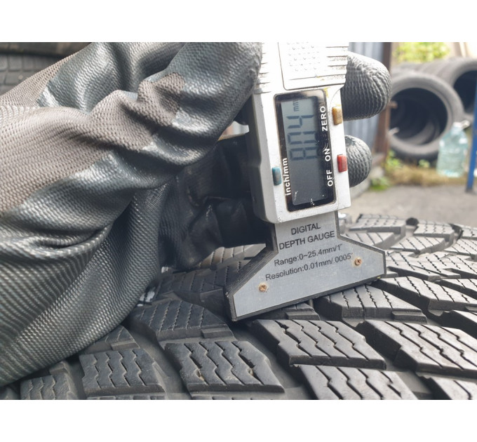 Nokian WrSnowproofP 215/50 R18 92V зима 2 штуки шини бу ОП