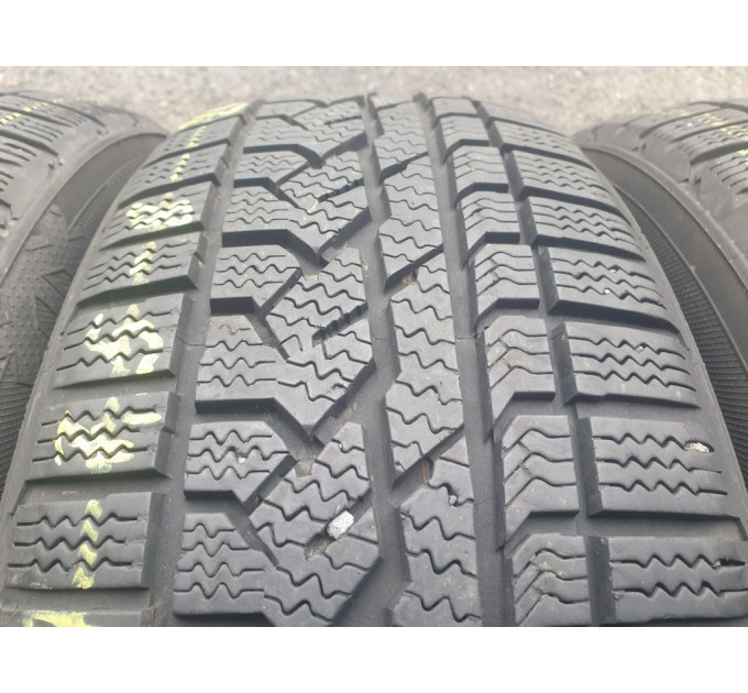 Kumho IzenRV 225/60 R17 99H зима 2 штуки шини бу ОП