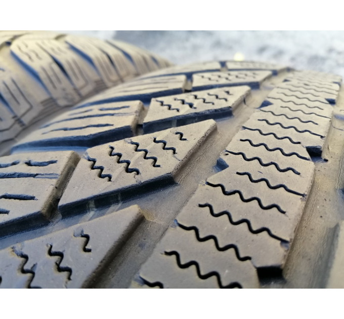 L Semperit Master-Grip 2 215/65R16 98H шини бу зима 4 штуки
