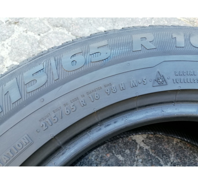 L Semperit Master-Grip 2 215/65R16 98H шини бу зима 4 штуки