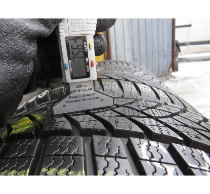 Goodyear UltraGripPerformance 205/45 R18 90H зима 4 штуки шини бу ОП
