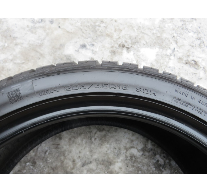 Goodyear UltraGripPerformance 205/45 R18 90H зима 4 штуки шини бу ОП
