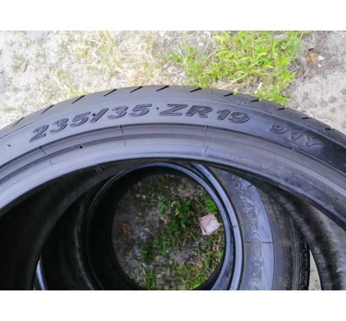 L Prelli Pzero 235 35R19 91Y летние шины бу 2 штуки