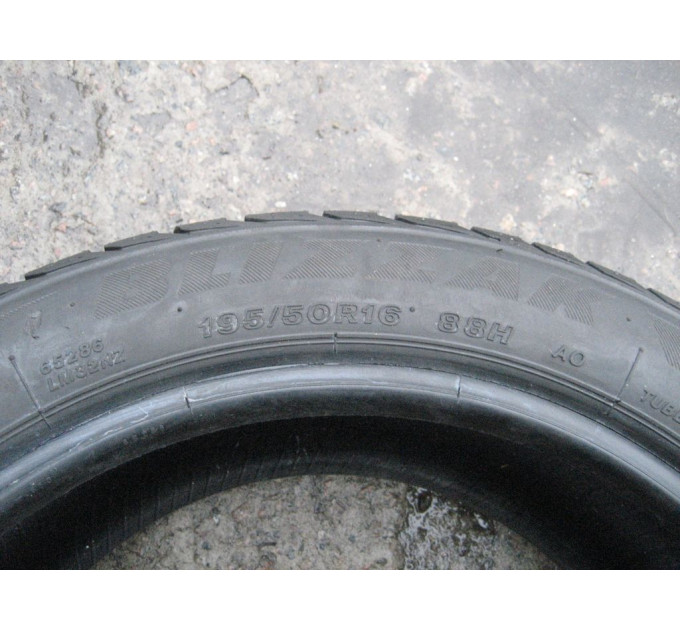 Bridgestone BlizzakLM-32 195 50R16 88Н зима 1 штука О.П